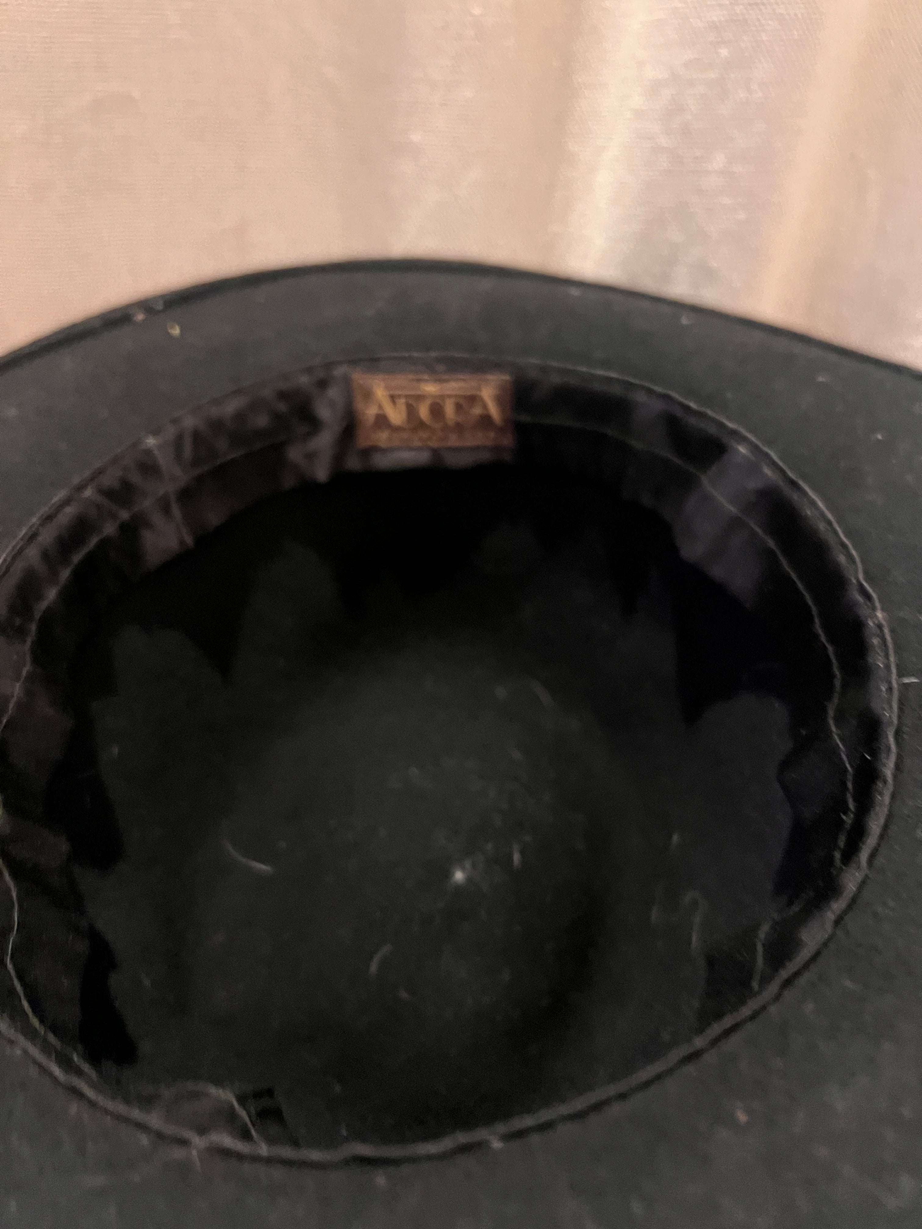 Short Brimmed Vintage Hat w/Mud Cloth Band